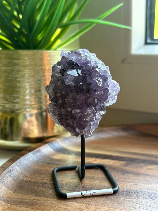 Amethist op standaard